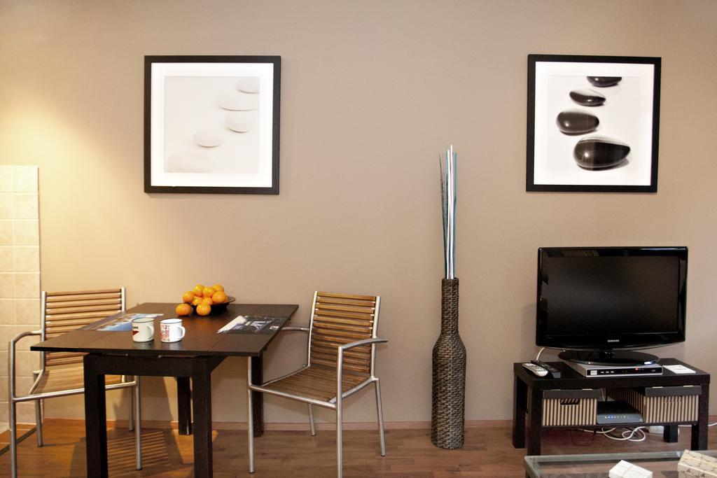 Gloria Apartment Будапеща Стая снимка