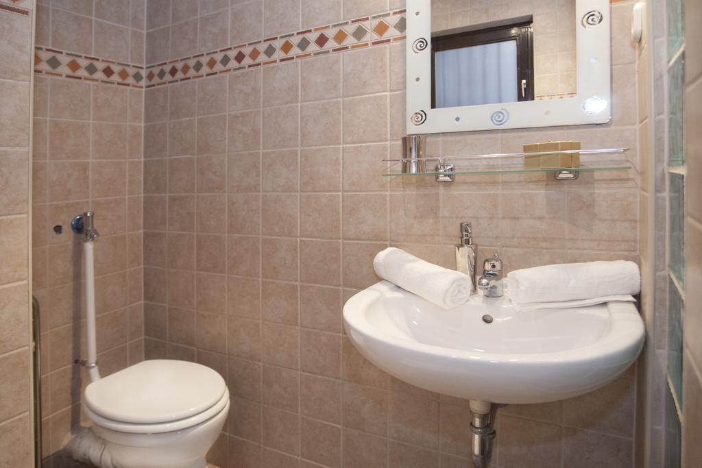 Gloria Apartment Будапеща Стая снимка