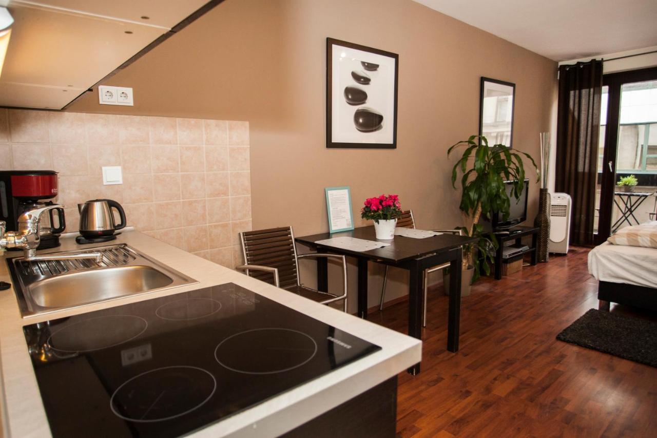 Gloria Apartment Будапеща Екстериор снимка